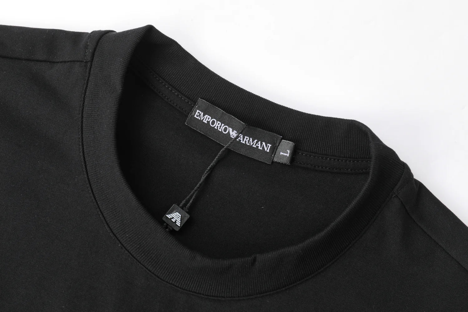 Camiseta ARMANI EXCHANGE Negra